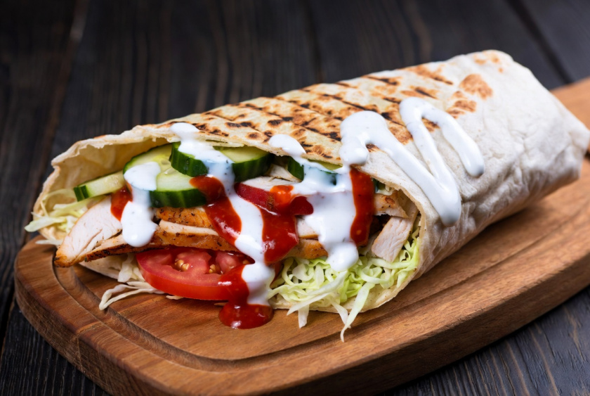 Классическая закрытая шаурма с курицей